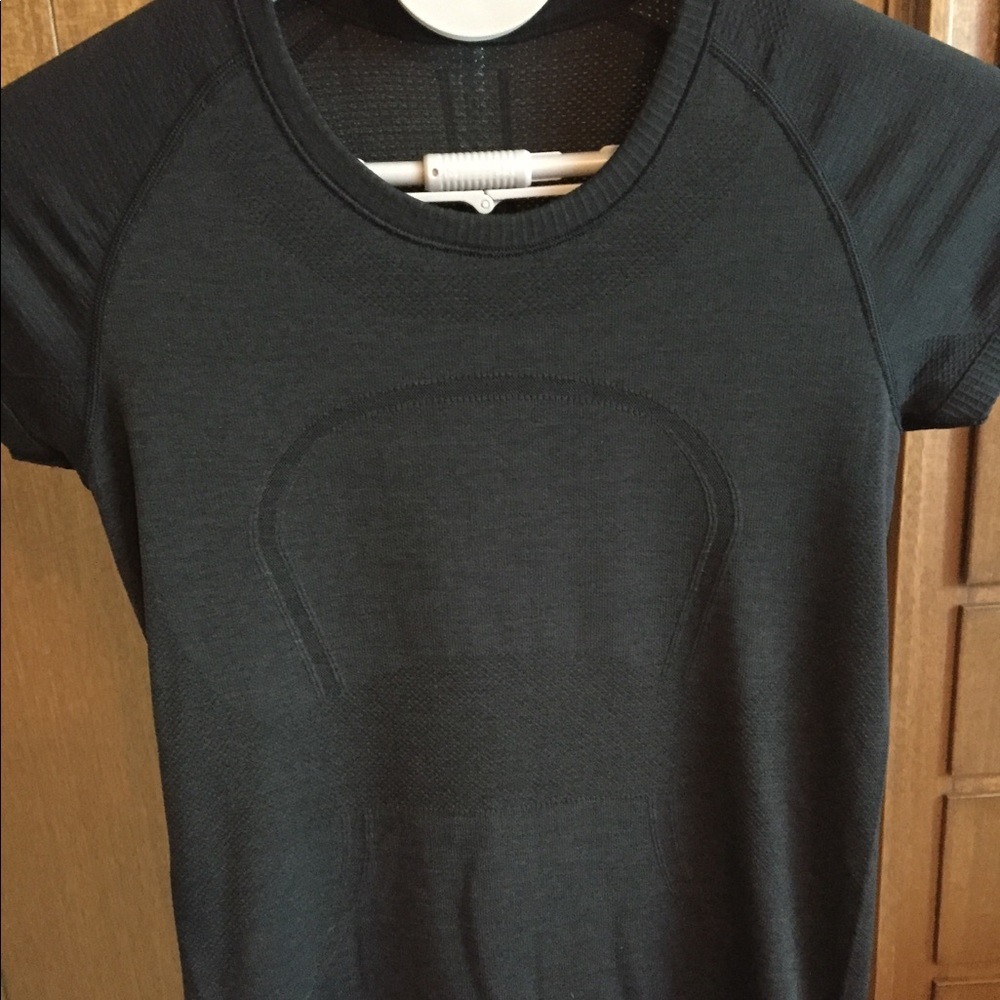 Lululemon running tshirt